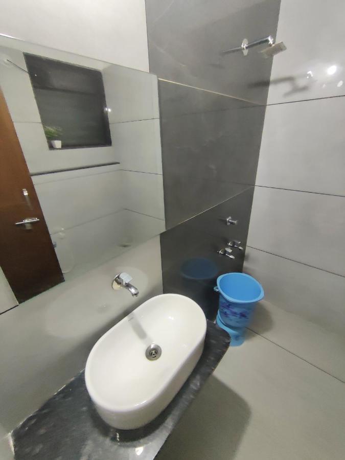 Hotel Sai Ssl Shirdi Eksteriør billede
